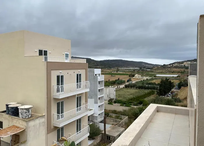 Hillview Duplex Penthouse