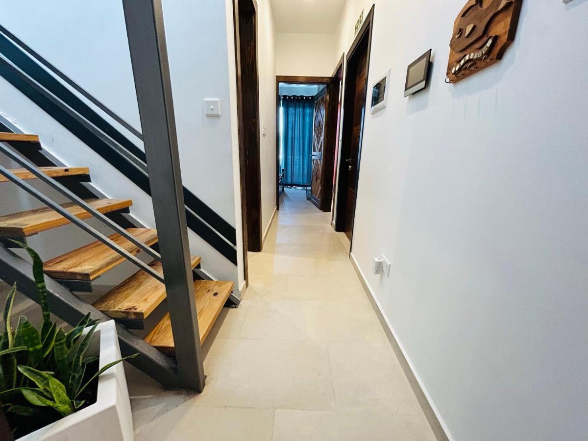 Hillview Duplex Penthouse *