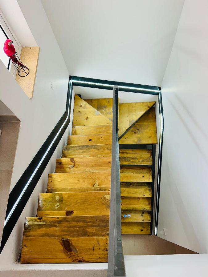 Hillview Duplex Penthouse *