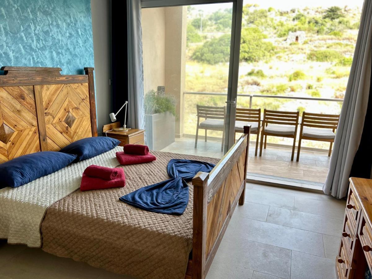 Hillview Duplex Penthouse *
