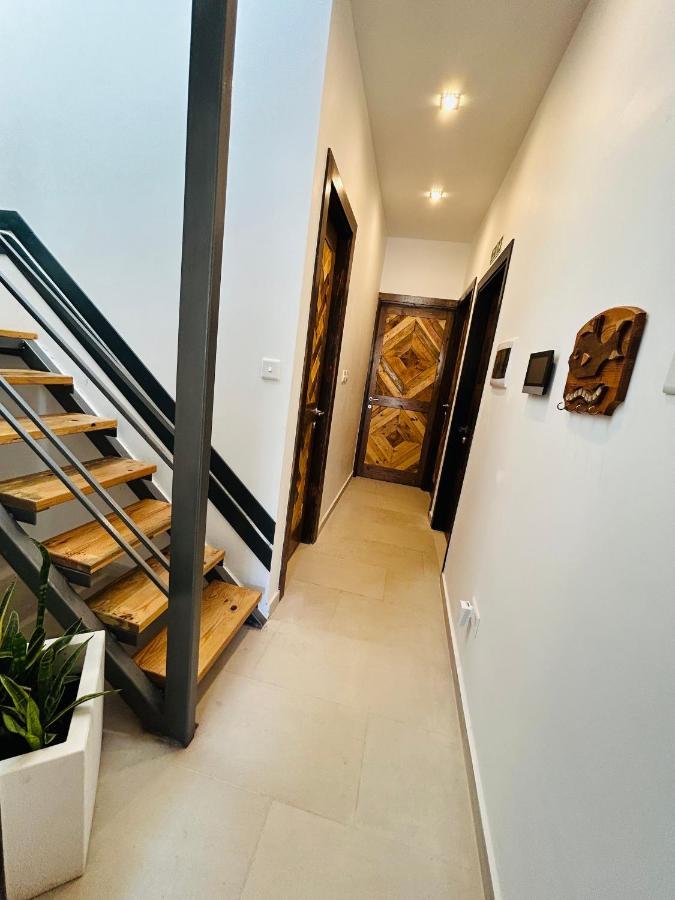 Hillview Duplex Penthouse