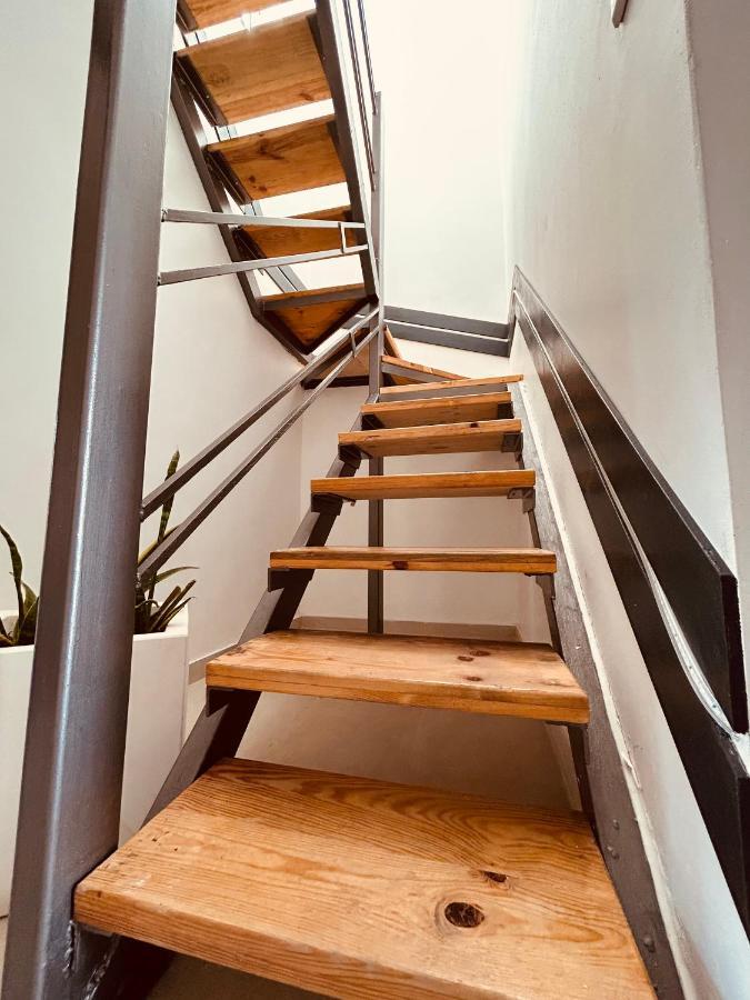 Hillview Duplex Penthouse