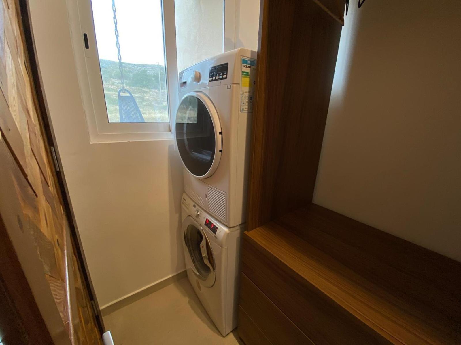 Apartment Hillview Duplex Penthouse *