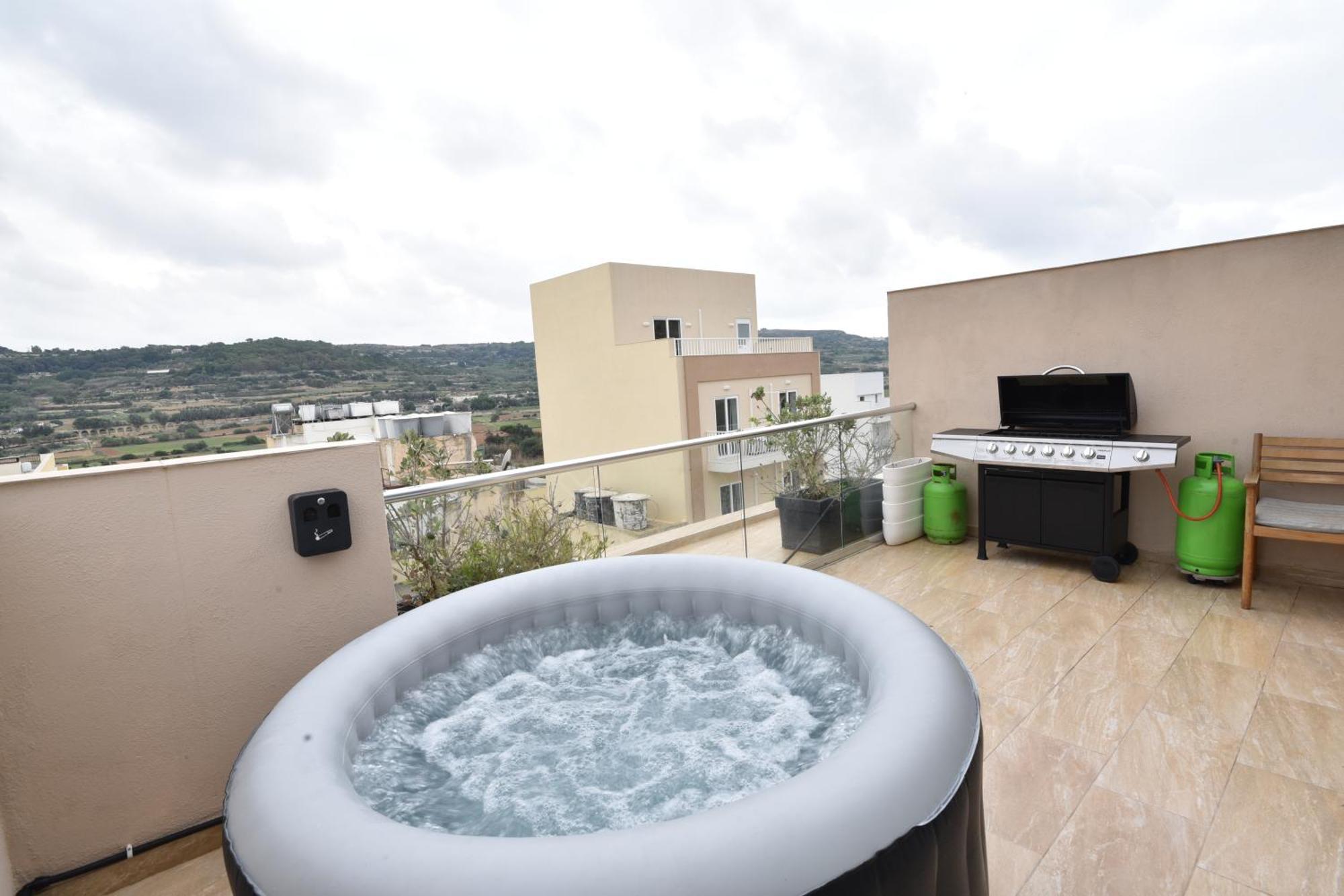 Apartment Hillview Duplex Penthouse